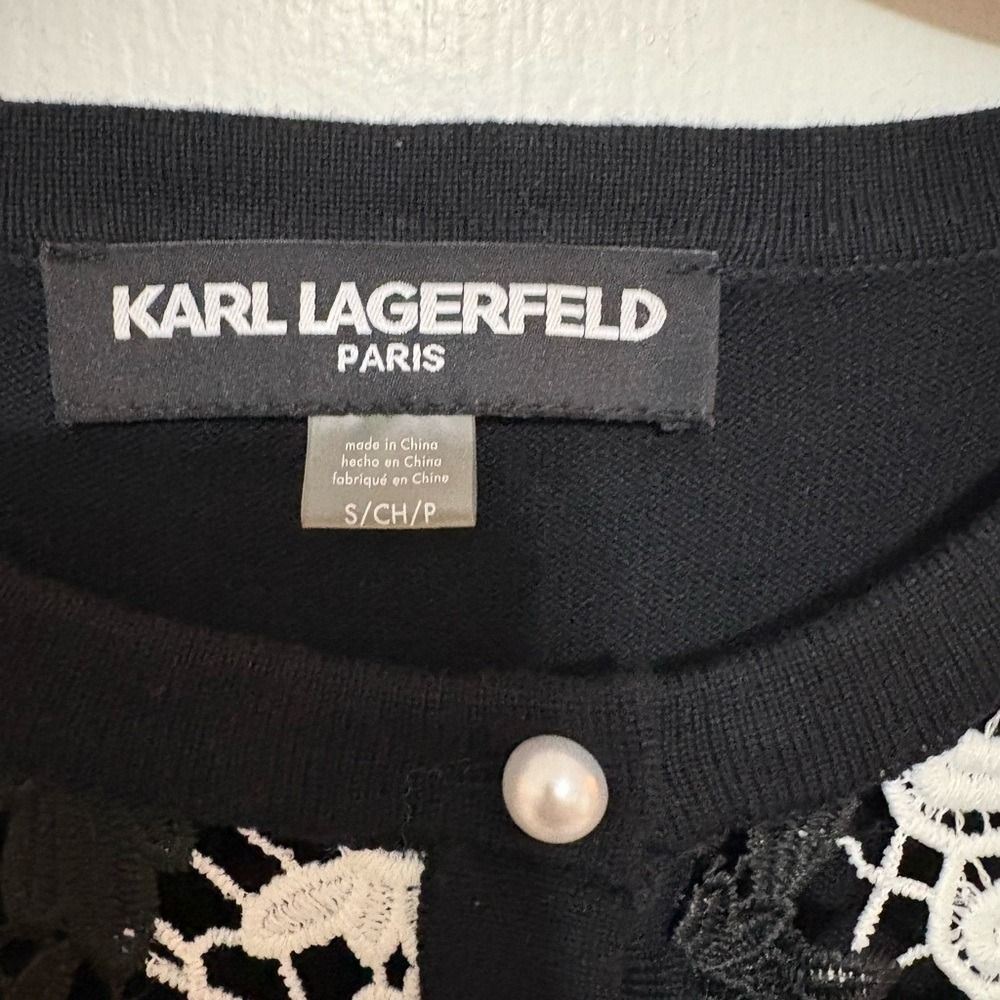 KARL LAGERFELD PARIS Black Lace Floral Cropped Cardigan Sweater S - Picture 3 of 9